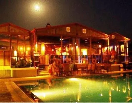 Szálloda Ateron & 2*