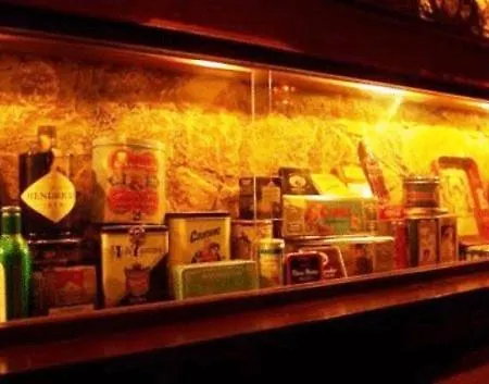 Szálloda Ateron & 2*